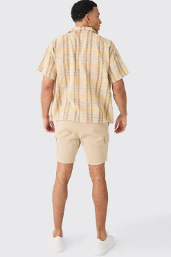 Skinny Fit Elasticated Waist Cargo Shorts In Stone | BoohooMAN UK