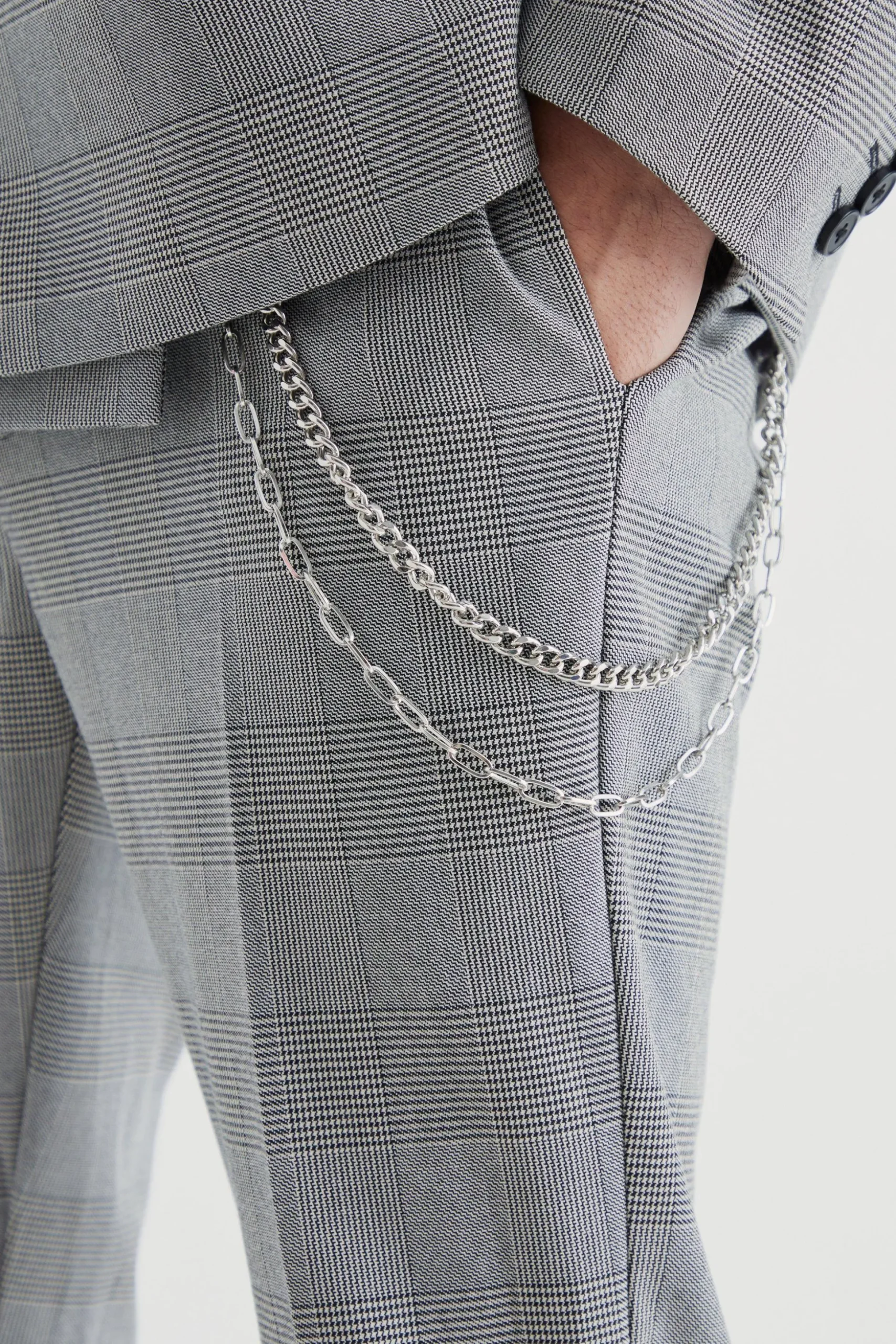 Skinny Flare Pow Check Trouser With Chain | BoohooMAN UK
