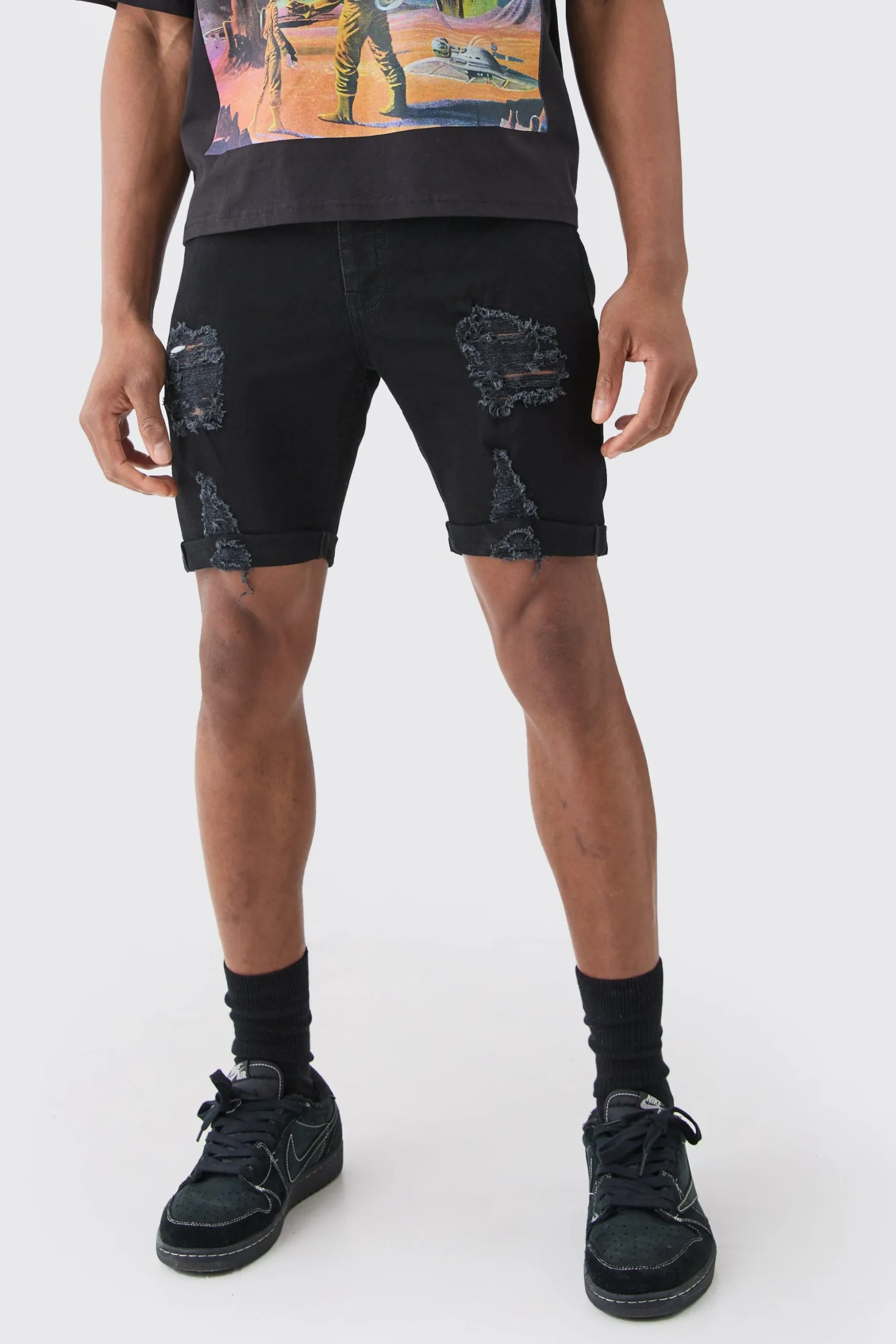Skinny Stretch Distressed Denim Shorts In Black | BoohooMAN UK