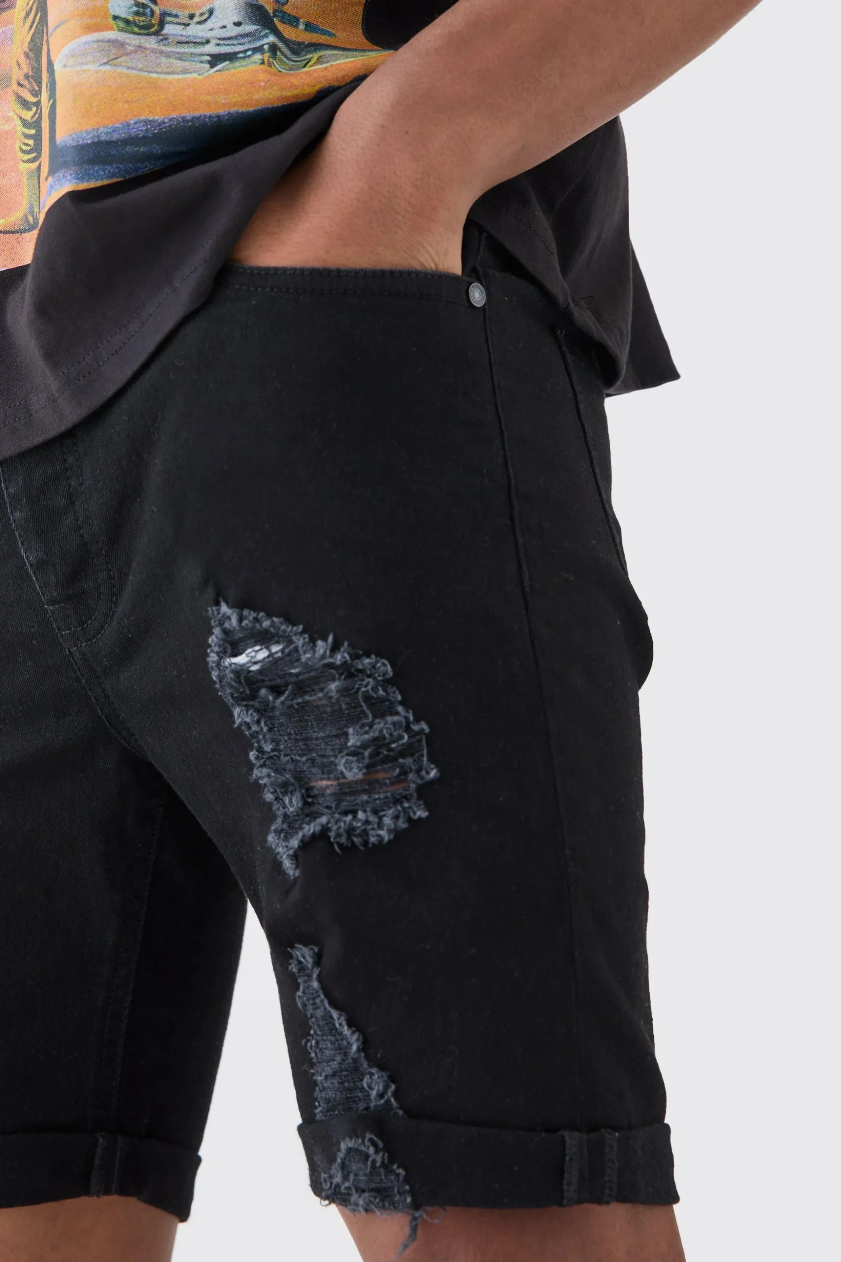 Skinny Stretch Distressed Denim Shorts In Black | BoohooMAN UK