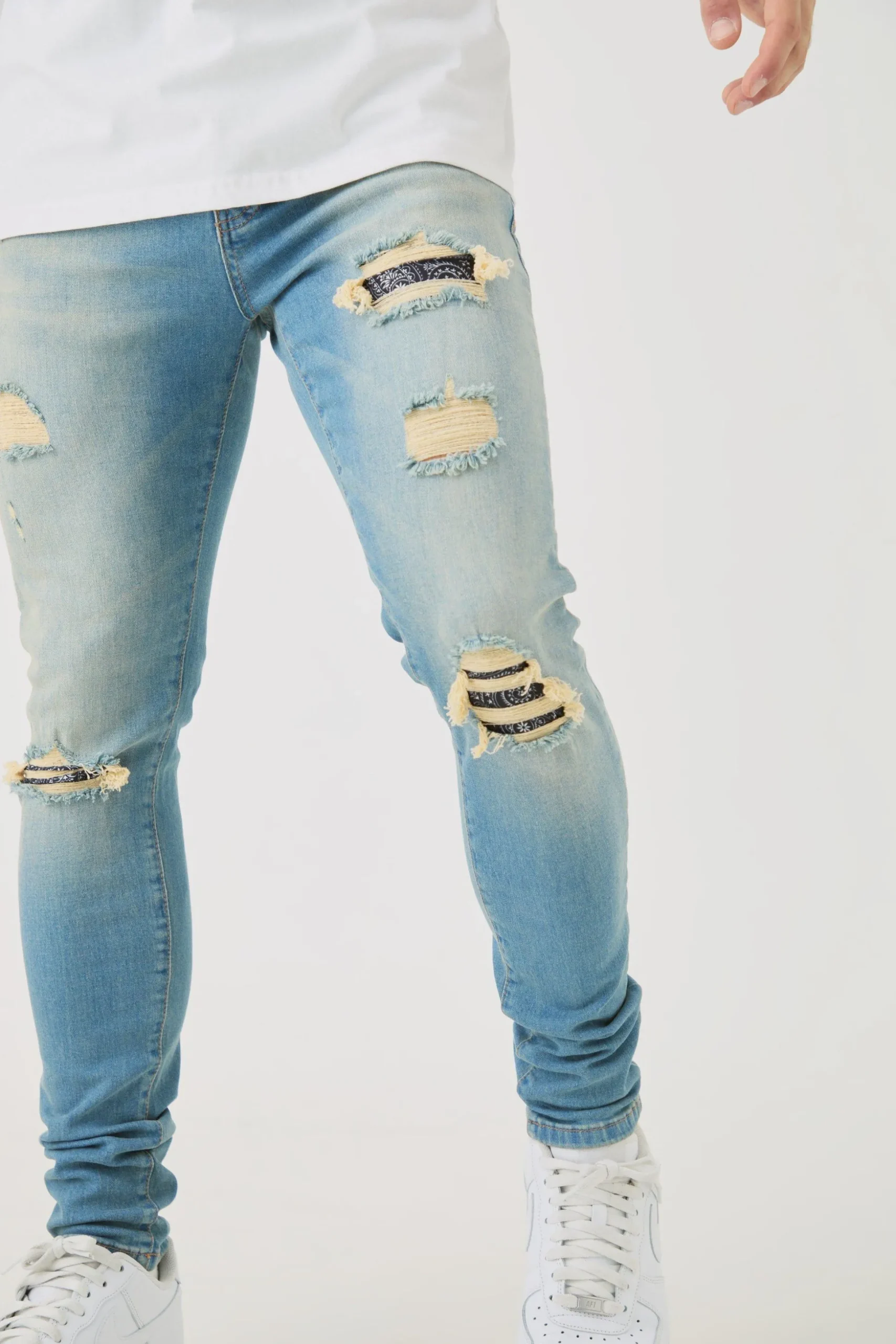 Skinny Stretch Ripped Bandana Jeans In Light Blue | BoohooMAN UK