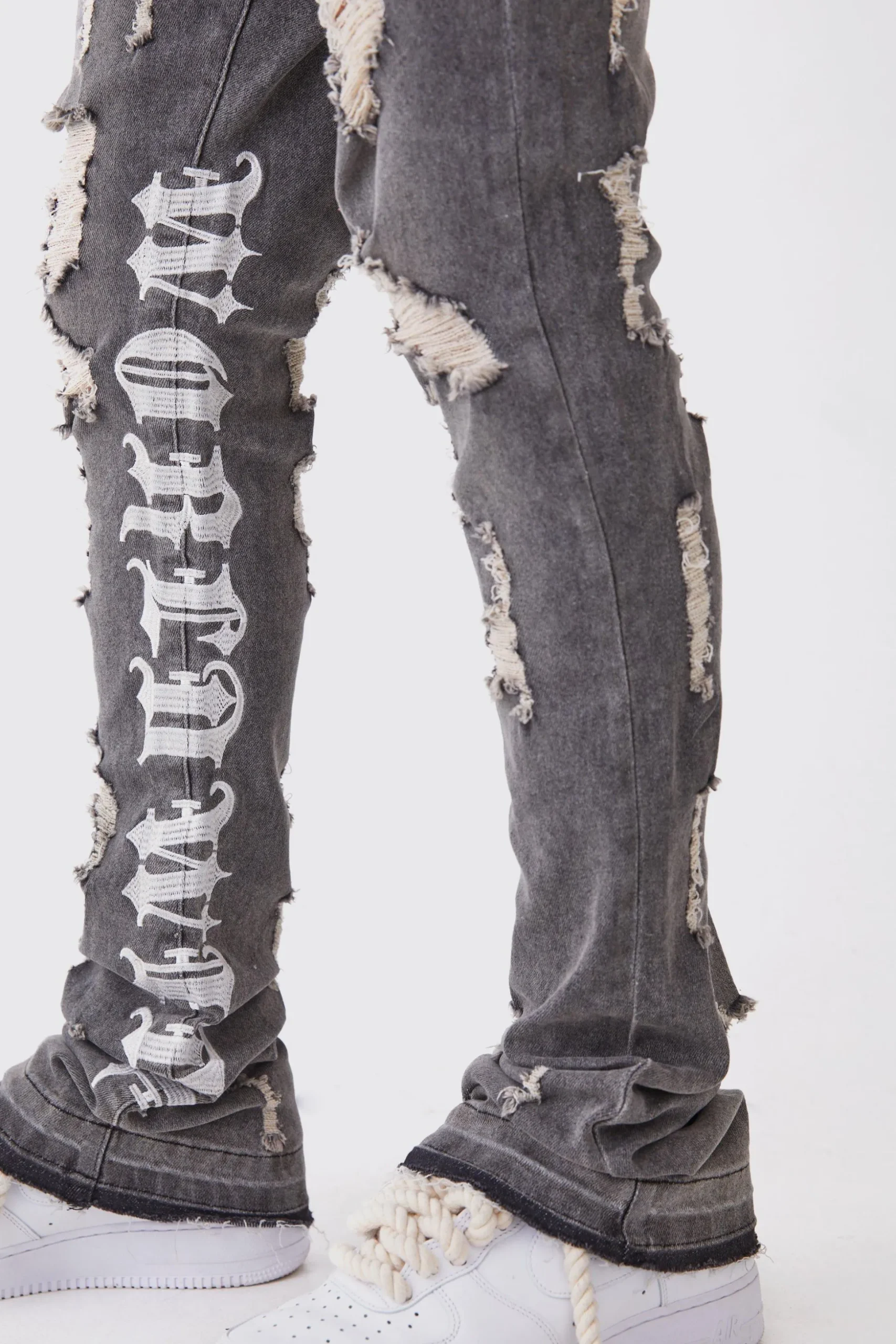 Skinny Stretch Stacked Distressed Embroidered Gusset Jeans | BoohooMAN UK