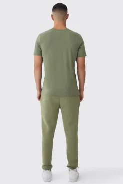 Slim Basic Crew Neck T-shirt | BoohooMAN UK