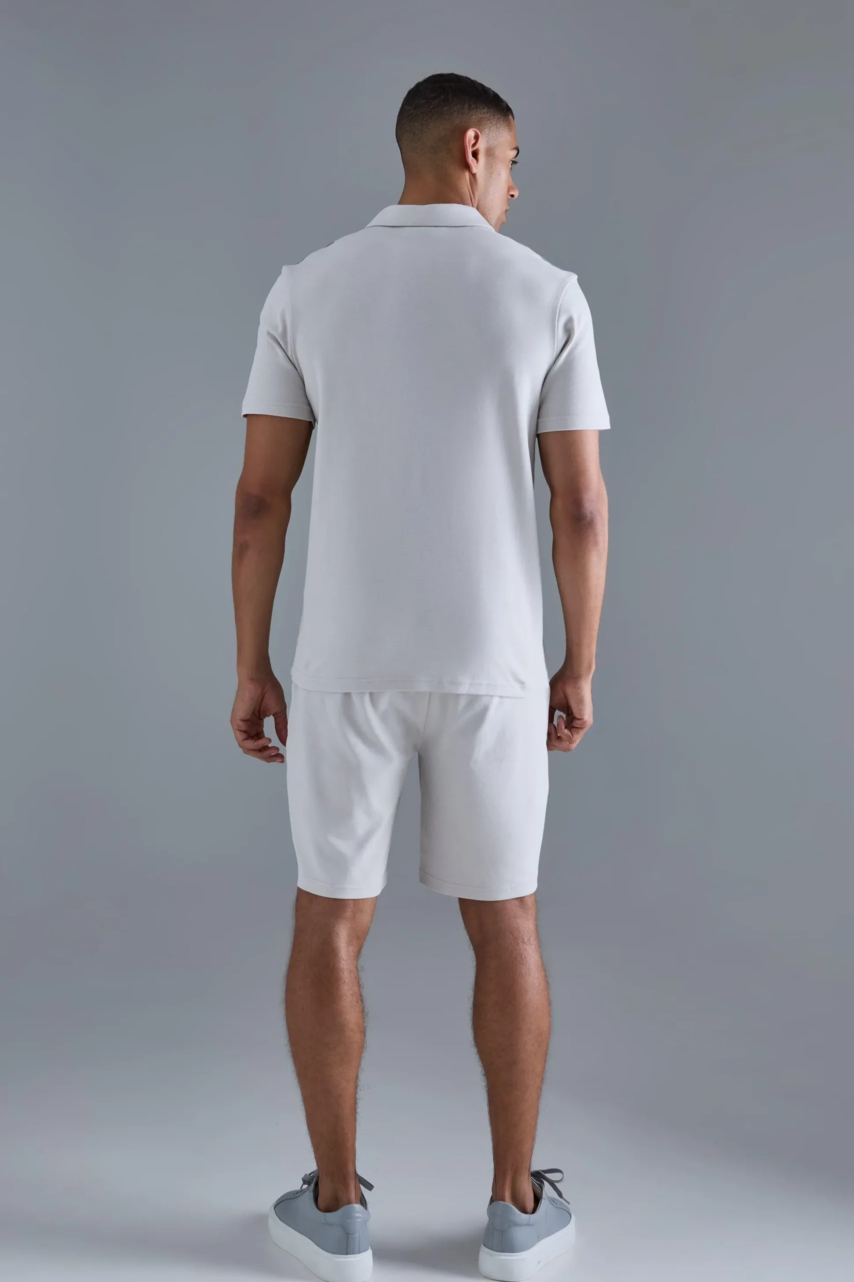 Slim Contrast Panel Interlock Polo | BoohooMAN UK