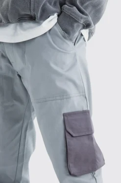 Slim Fit Colour Block Cargo Trouser With Woven Tab | BoohooMAN UK