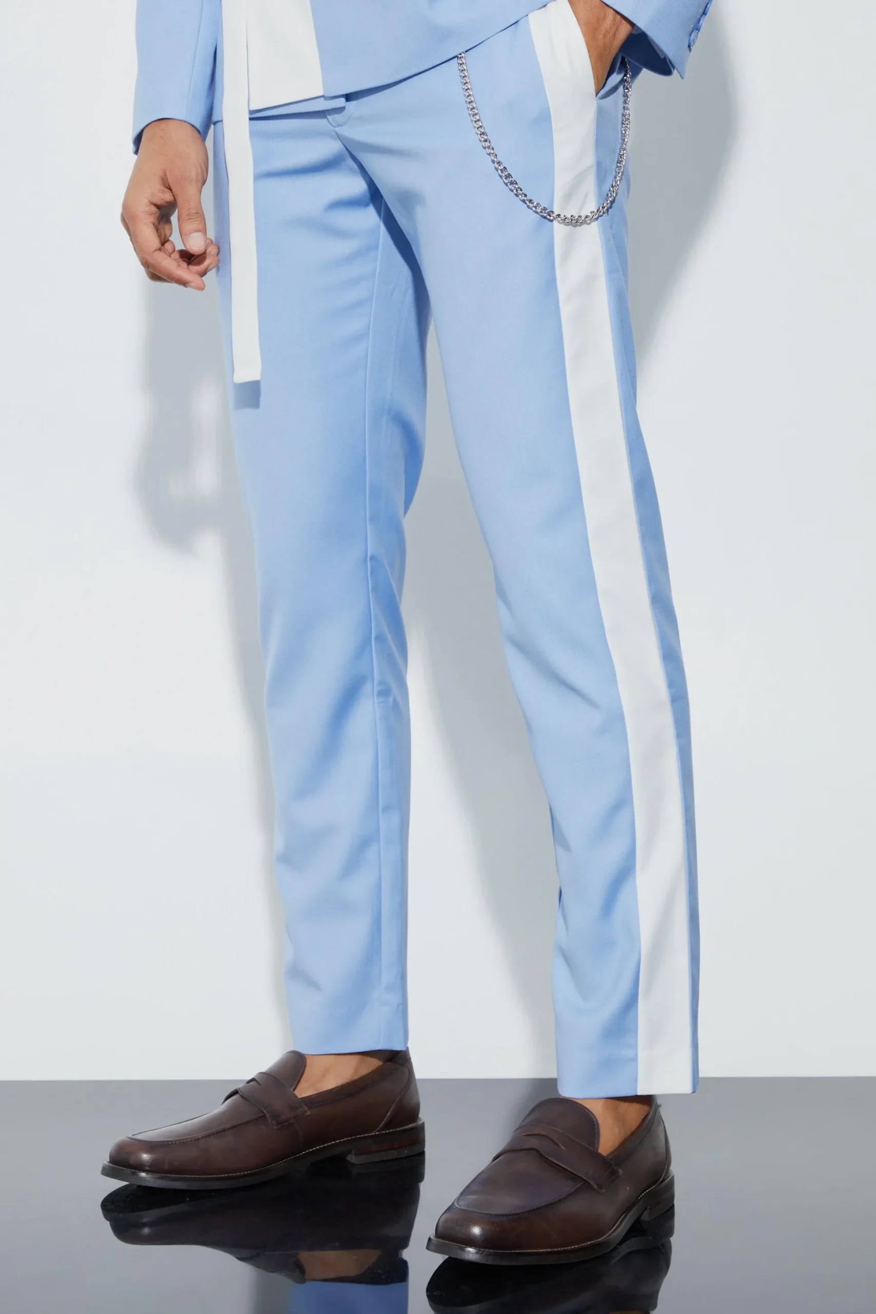 Slim Fit Colour Block Trouser With Chain | BoohooMAN UK