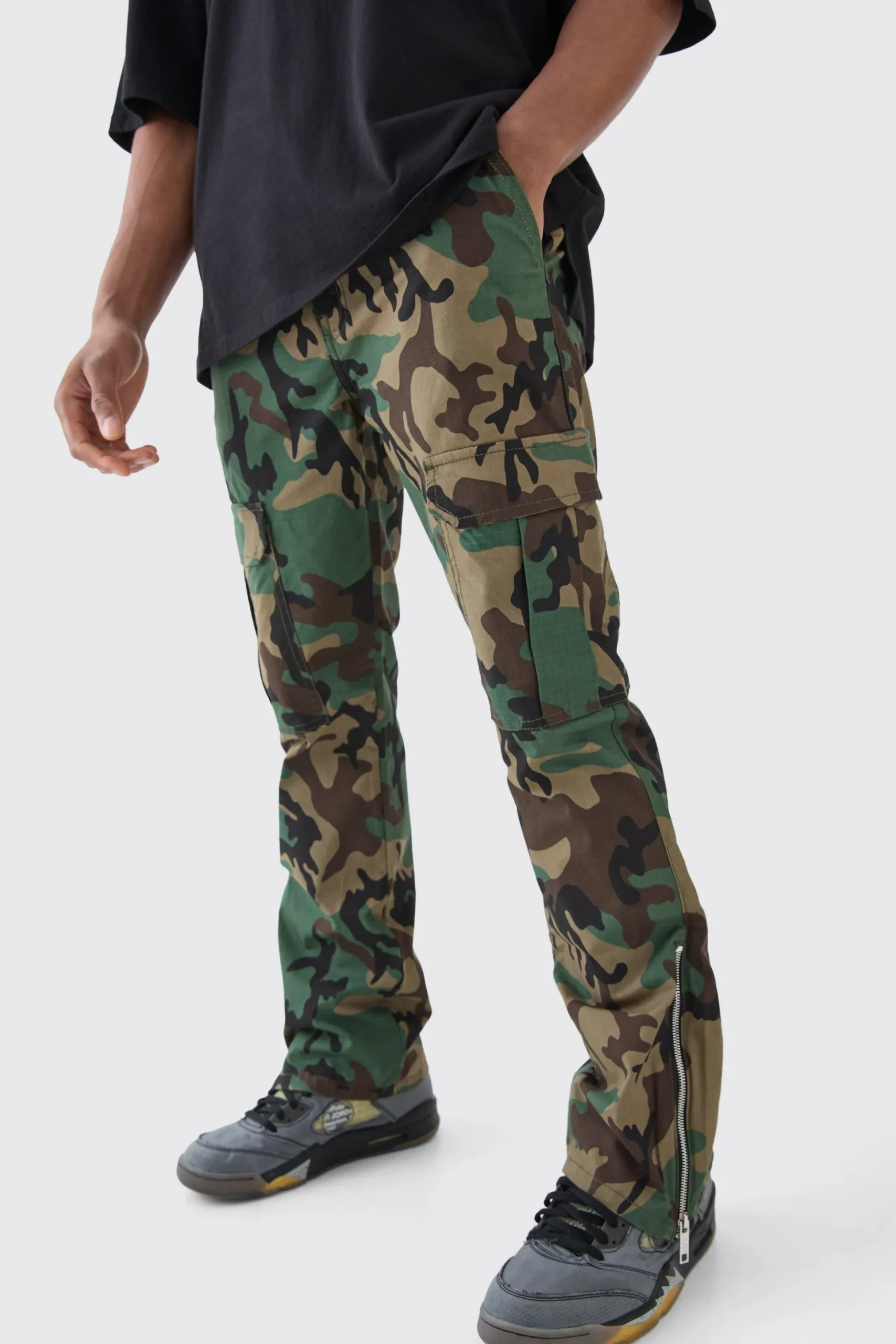 Slim Flare Ripstop Camo Cargo Trouser With Zip Gusset | BoohooMAN UK