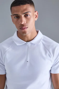 Slim Raglan Zip Neck Interlock Golf Polo | BoohooMAN UK