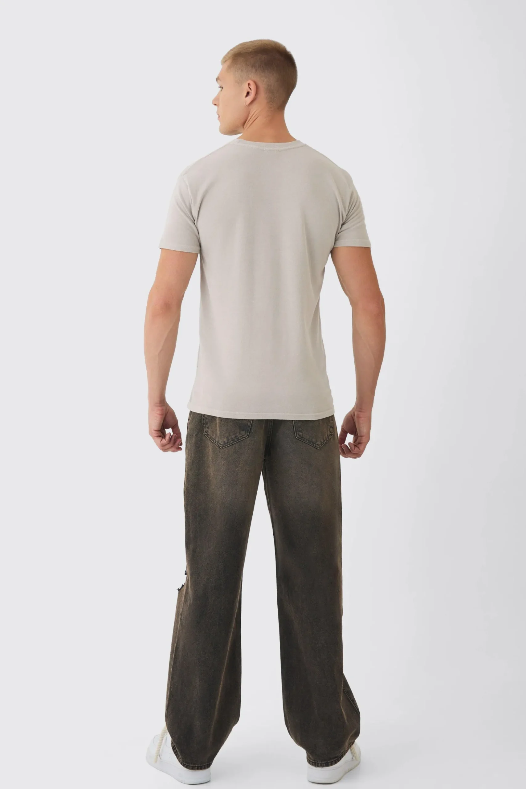 Slim Washed OFCL Chest Print T-Shirt | BoohooMAN UK