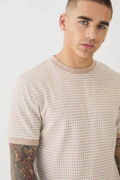 Smart Slim Dogtooth Jacquard Ringer T-shirt | BoohooMAN UK
