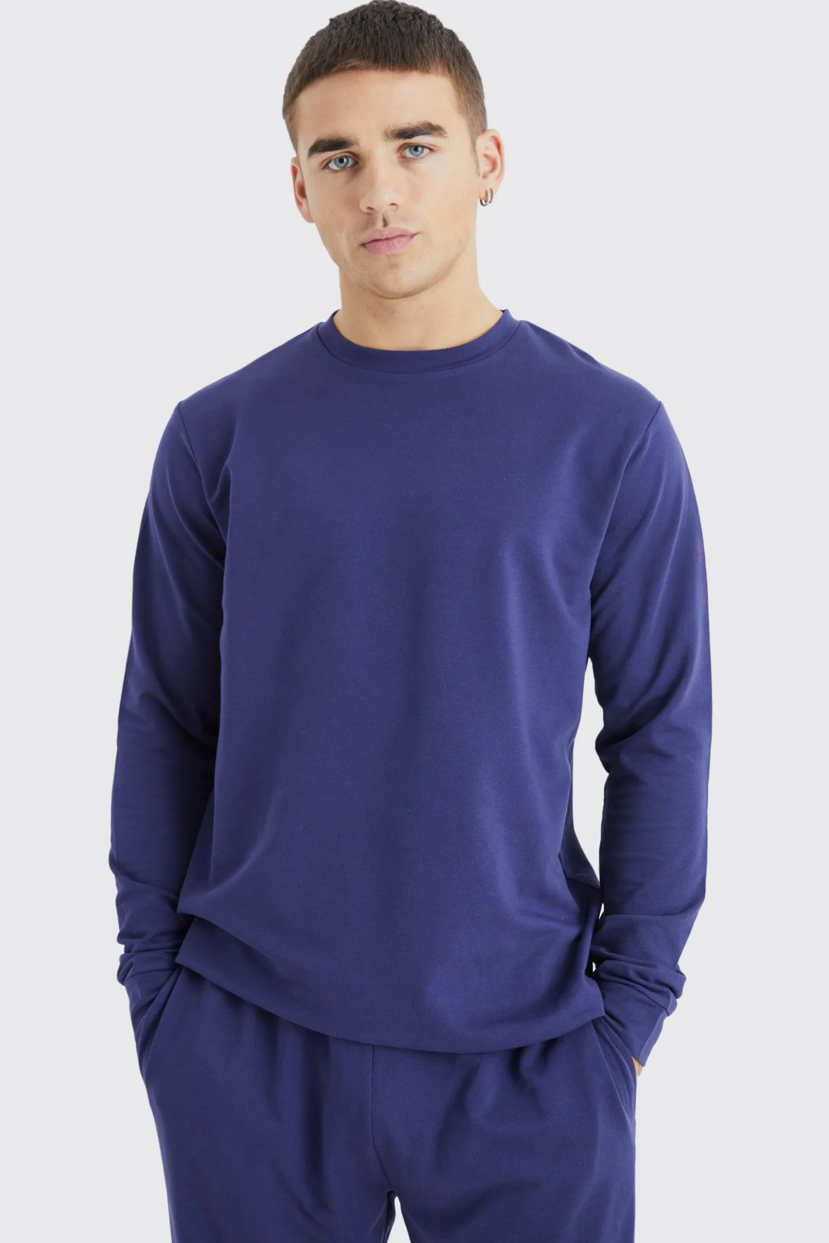 Soft Feel Lounge Top And Jogger Set | BoohooMAN UK