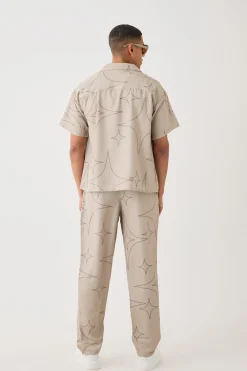 Soft Twill Boxy Tonal Star Print Shirt & Trouser Set | BoohooMAN UK