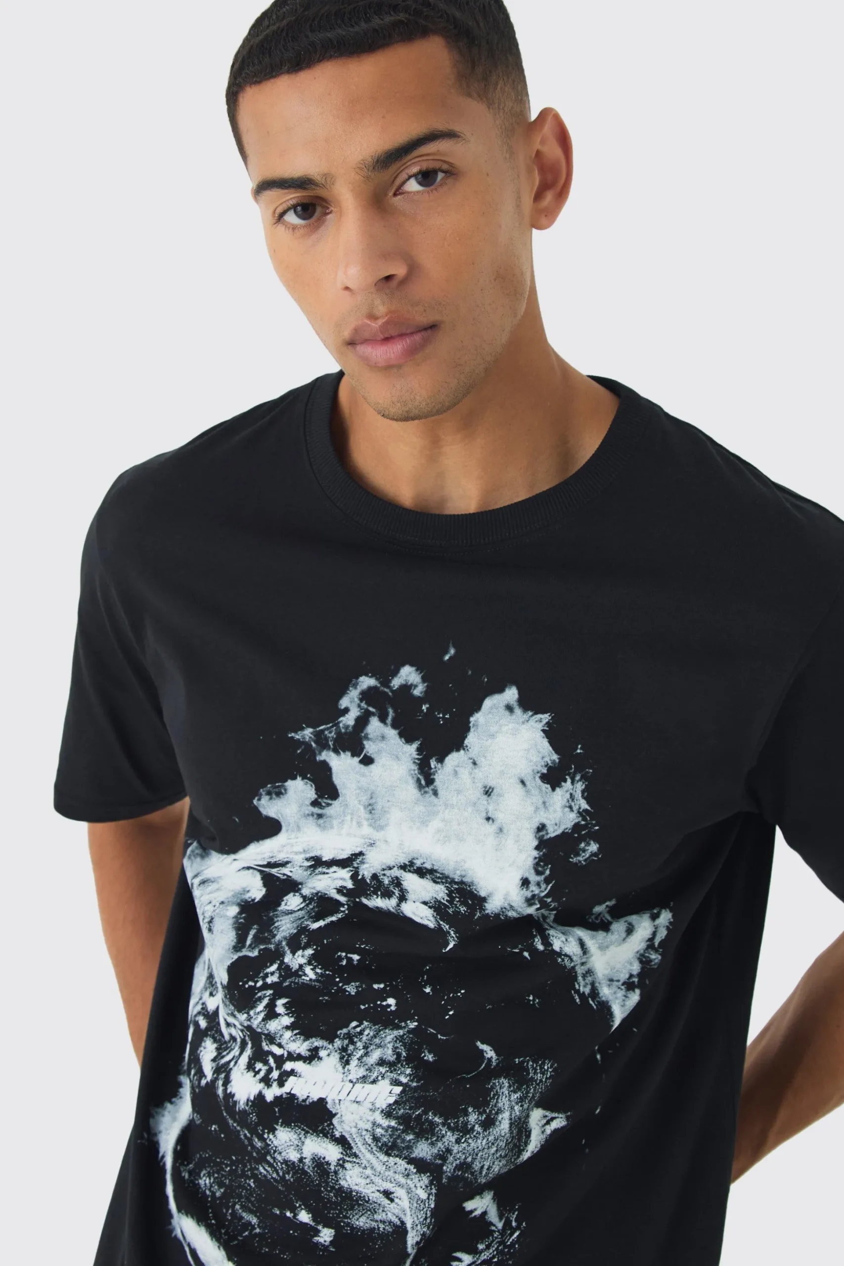 Space Moon Graphic T-Shirt | BoohooMAN UK
