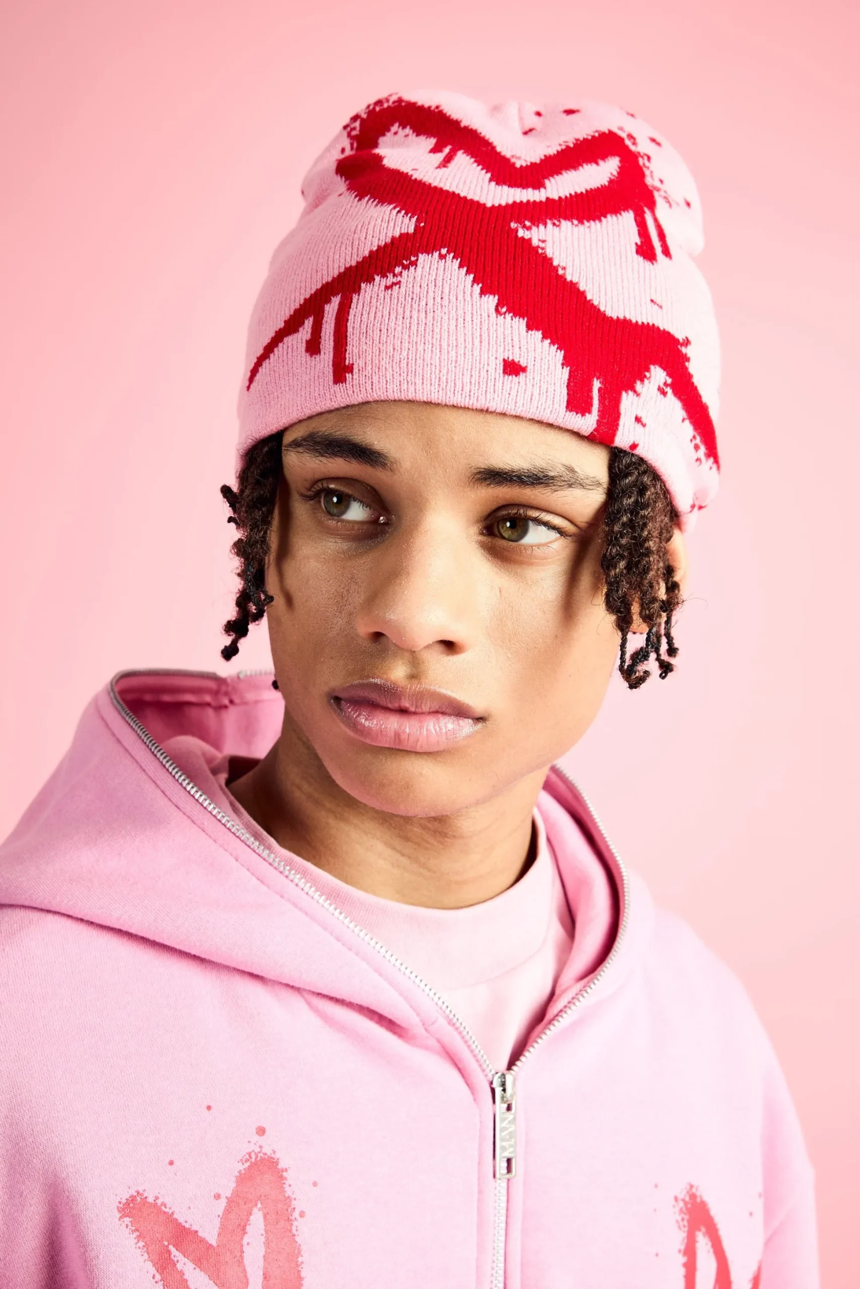 Spray Heart Graphic Beanie | BoohooMAN UK