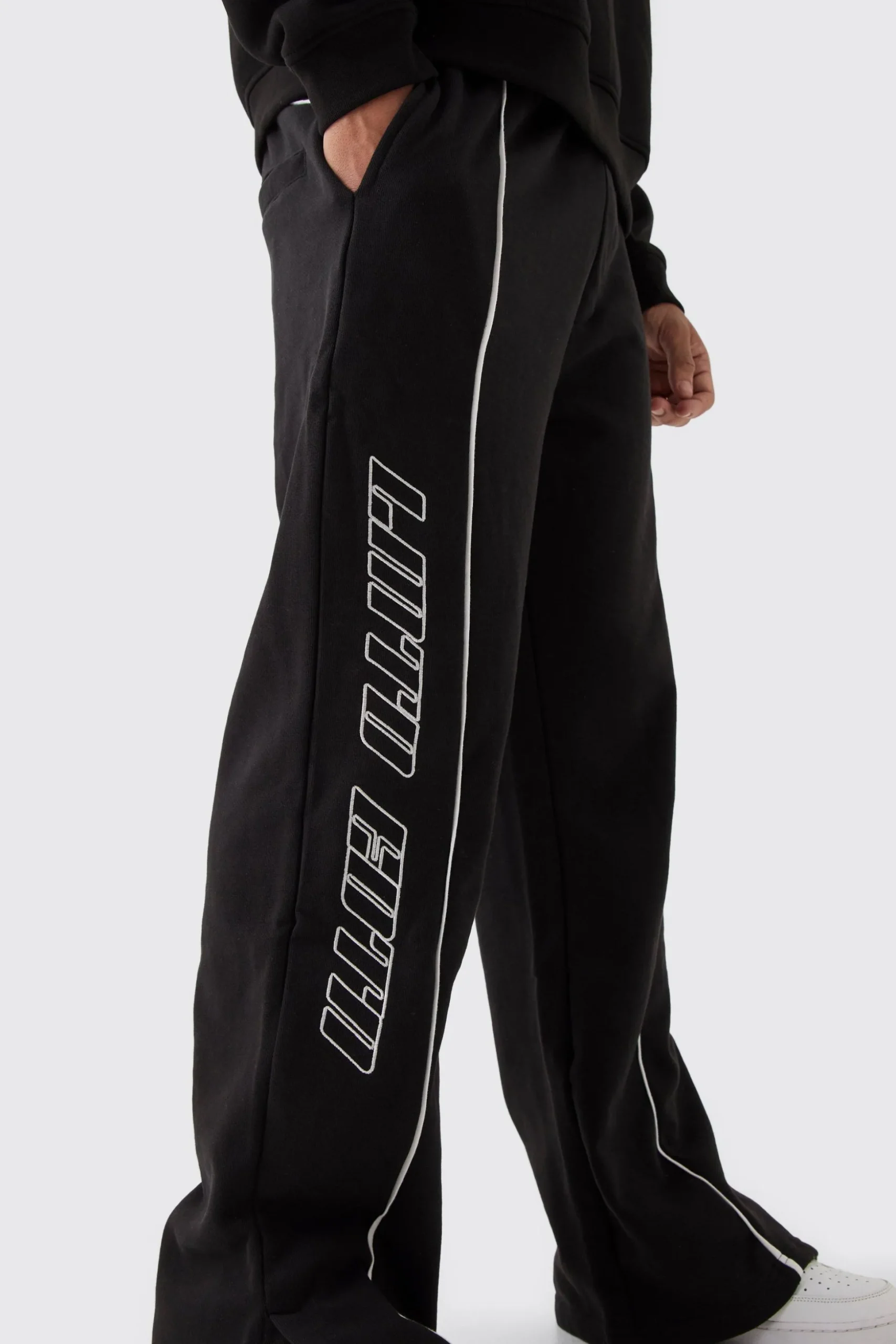 Straight Fit Heavyweight Embroidered Piping Split Hem Jogger | BoohooMAN UK