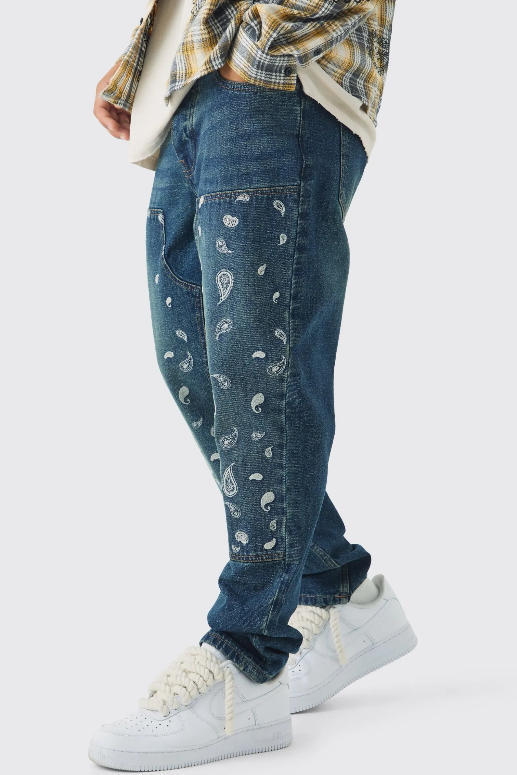 Straight Leg Antique Carpenter Paisley Embroidered Jeans | BoohooMAN UK
