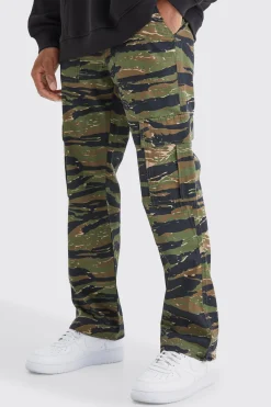 Straight Leg Camo Trouser | BoohooMAN UK