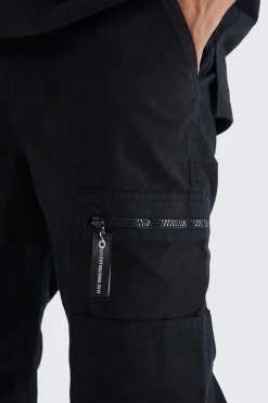 Straight Leg Cargo Trouser With Branded Zip Puller | BoohooMAN UK