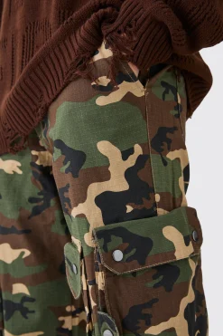 Straight Leg 3d Cargo Camo Ripstop Trouser | BoohooMAN UK