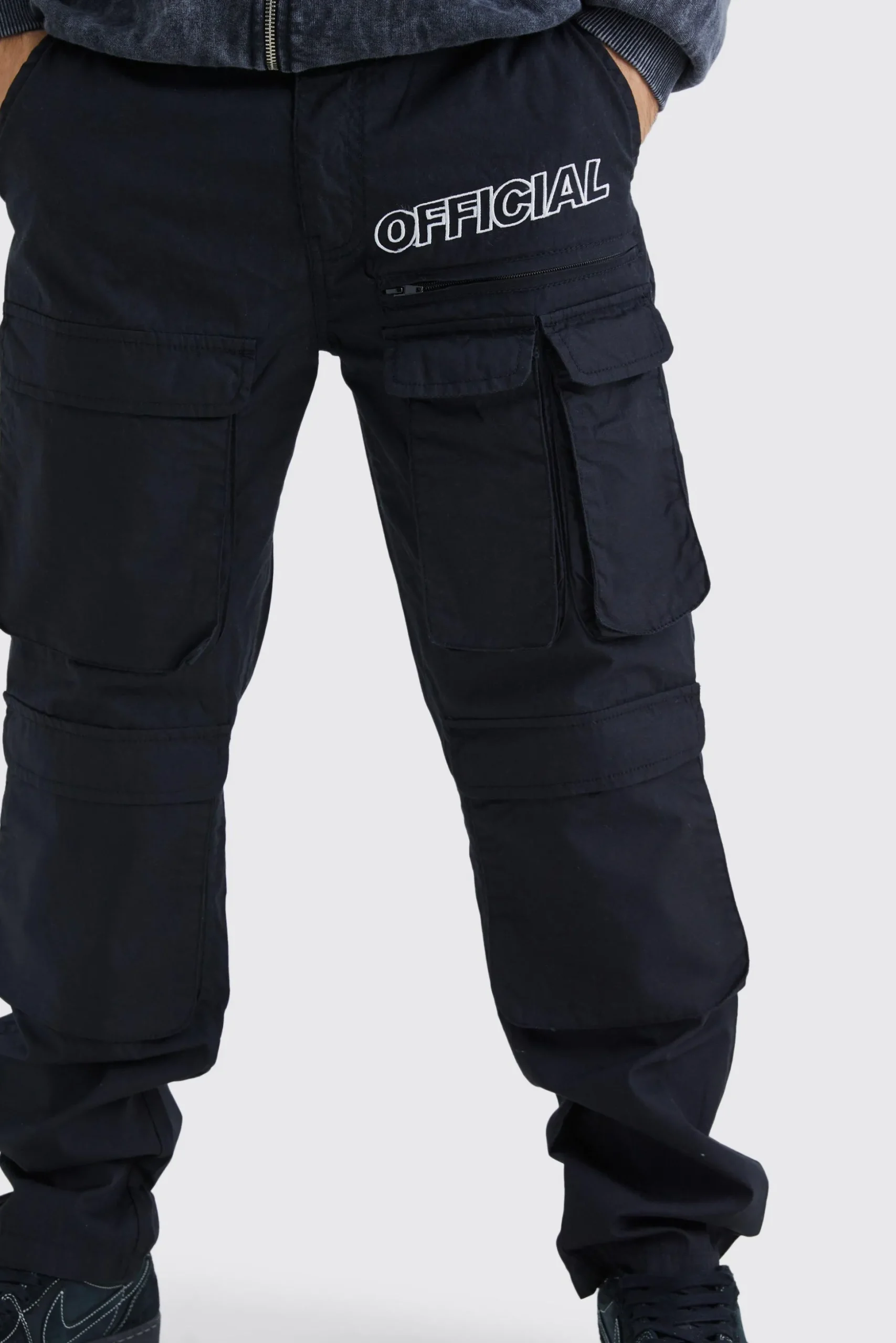 Straight Leg Multi Cargo Ripstop Trouser With Tonal Branding | BoohooMAN UK