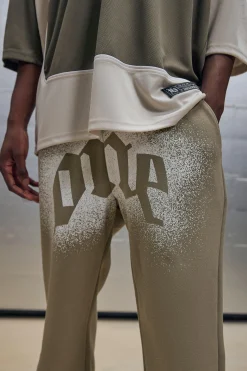 Straight Leg One Front Graphic Joggers | BoohooMAN UK