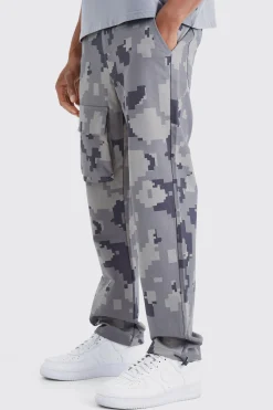 Straight Leg Pixel Camo Cargo Pocket Trouser | BoohooMAN UK