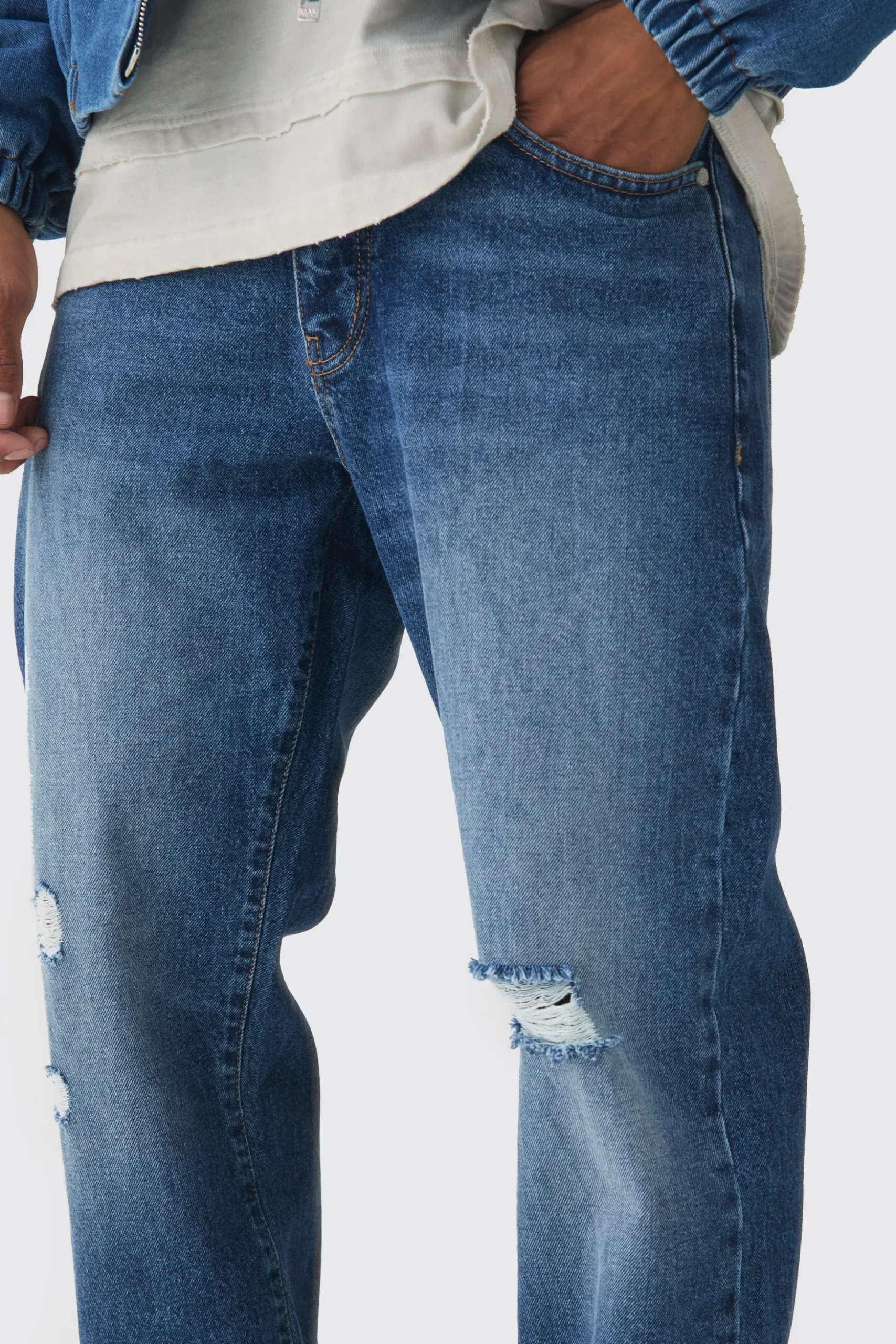 Straight Leg Rigid Ripped Knee Tinted Jeans | BoohooMAN UK