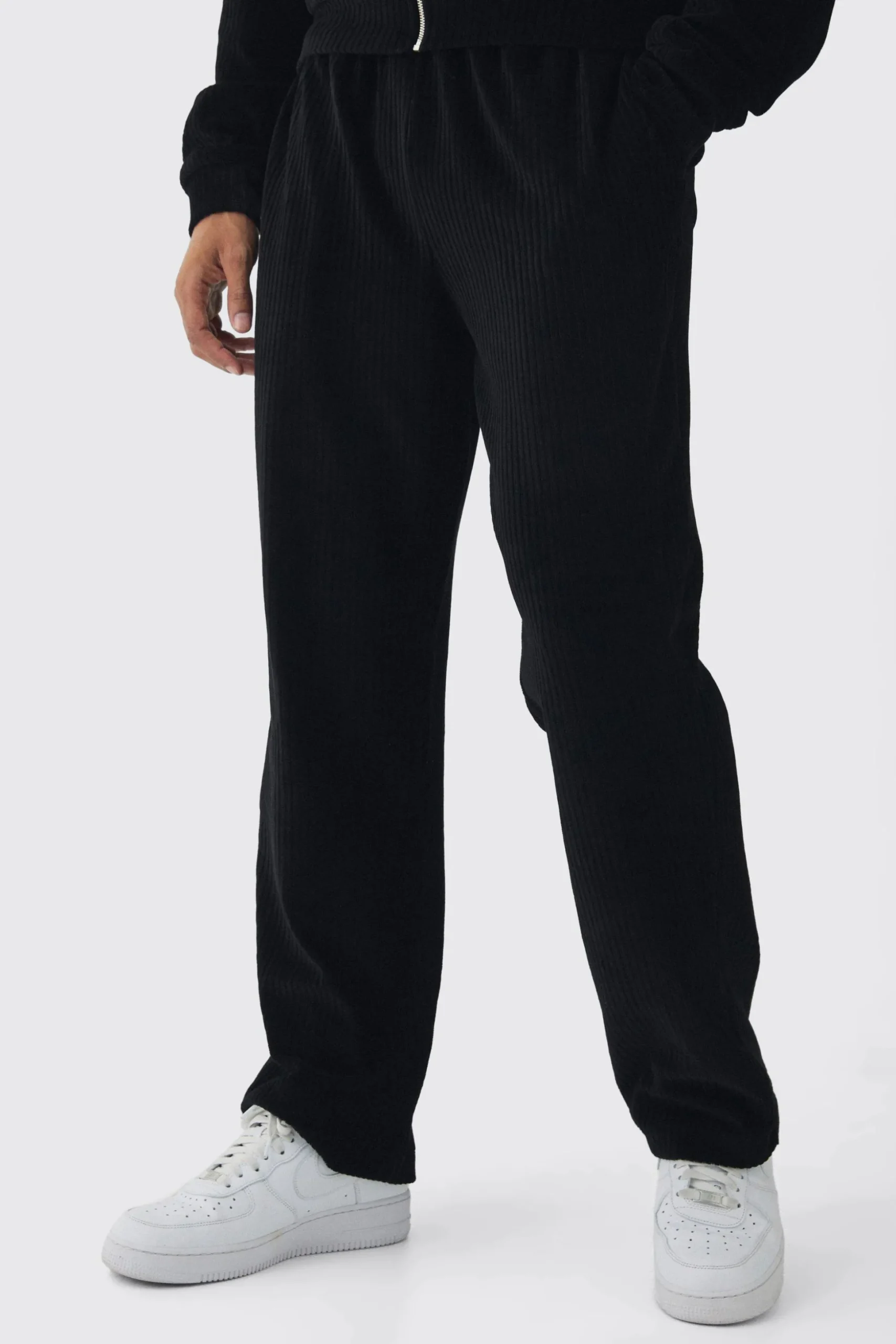 Straight Leg Velour Pleated Jogger | BoohooMAN UK
