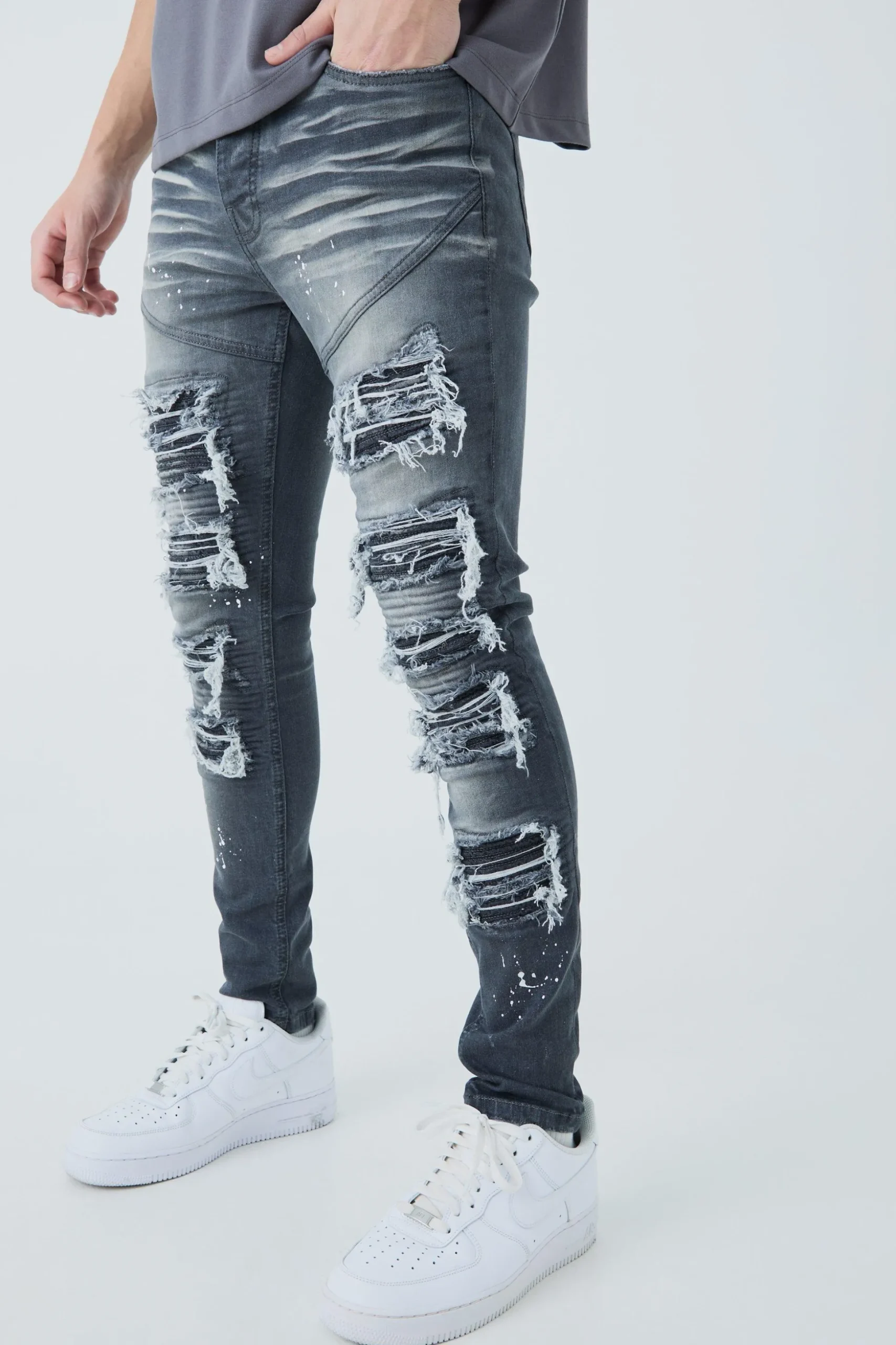 Super Skinny Biker Rip & Repair Paint Splatter Jeans | BoohooMAN UK