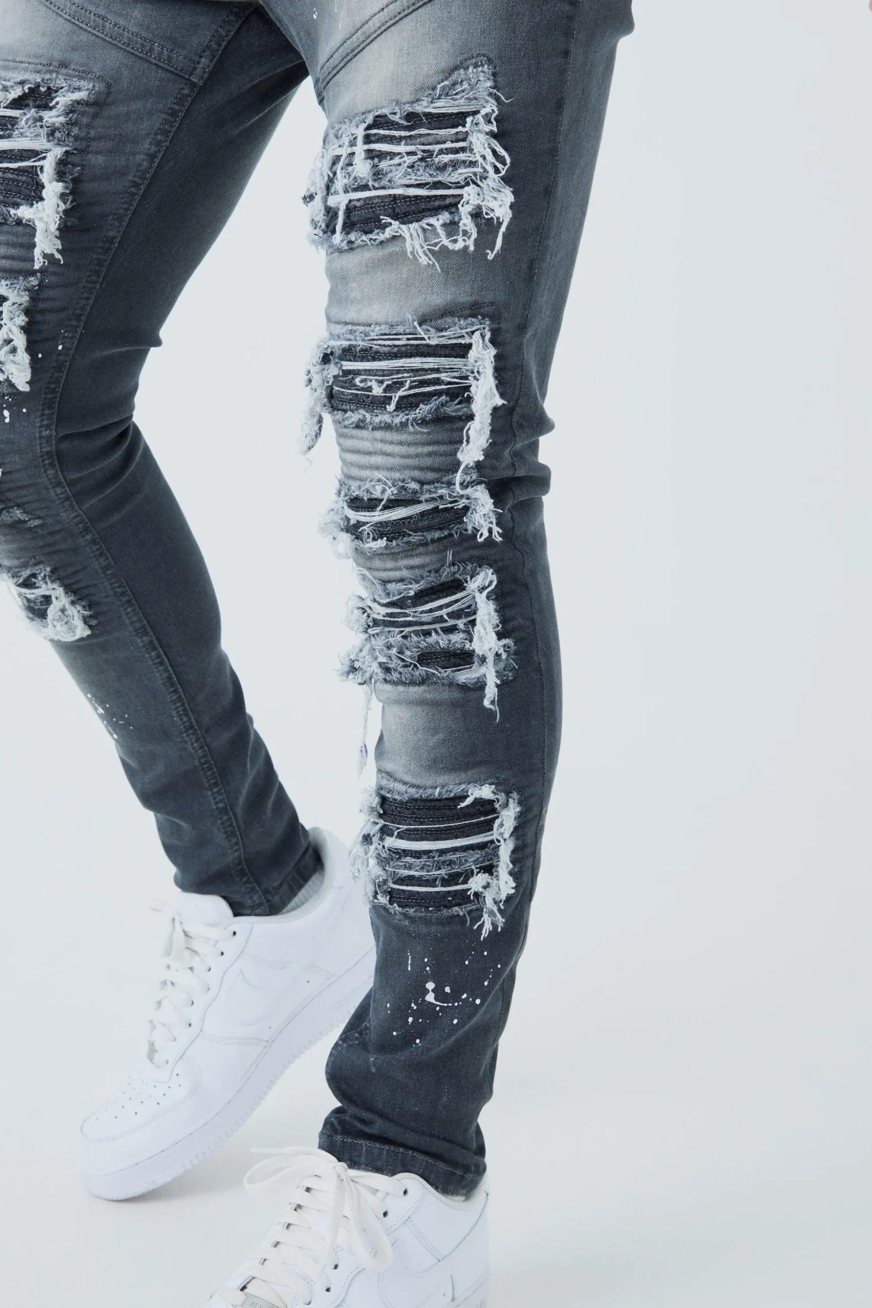 Super Skinny Biker Rip & Repair Paint Splatter Jeans | BoohooMAN UK