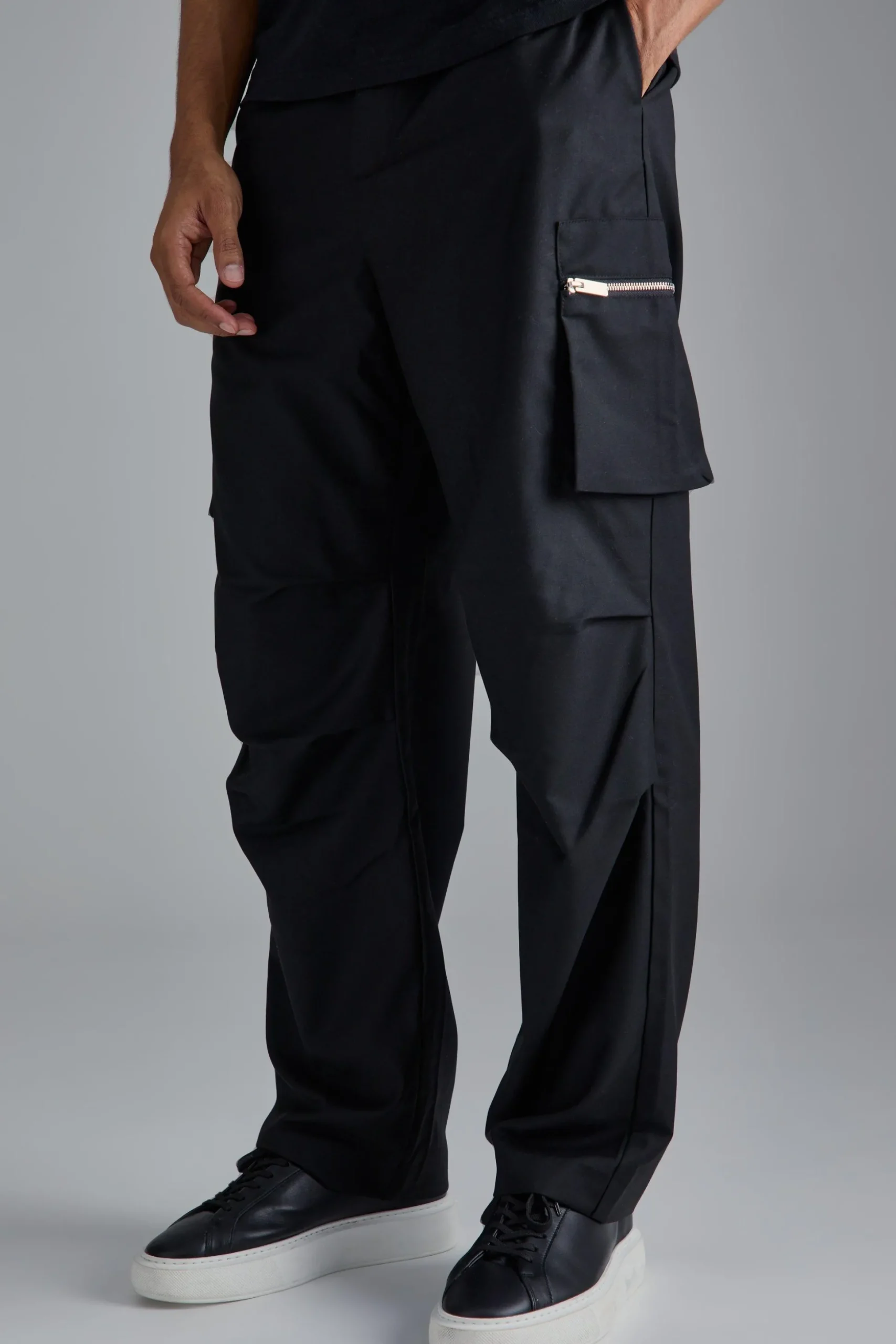 Tailored Cargo Zip Pocket Trousers | BoohooMAN UK