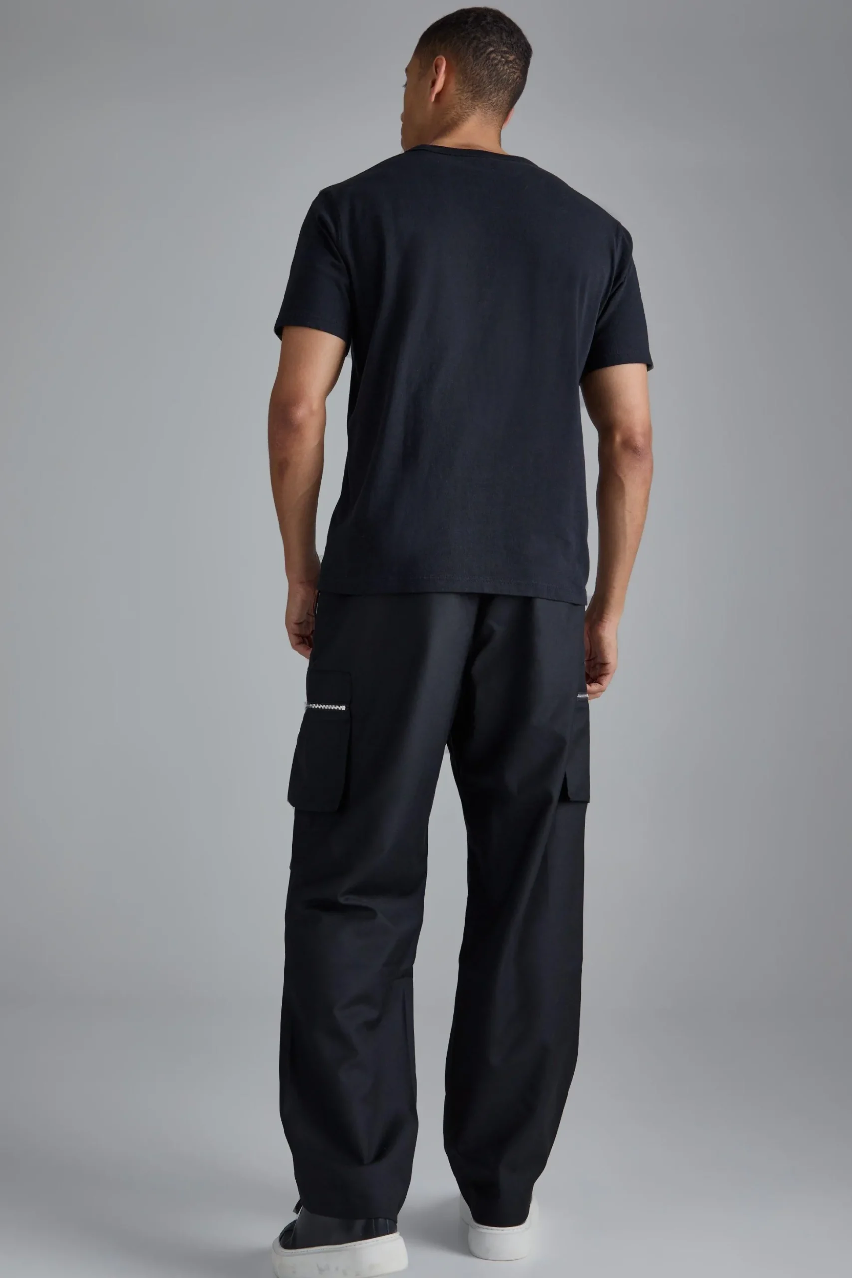 Tailored Cargo Zip Pocket Trousers | BoohooMAN UK