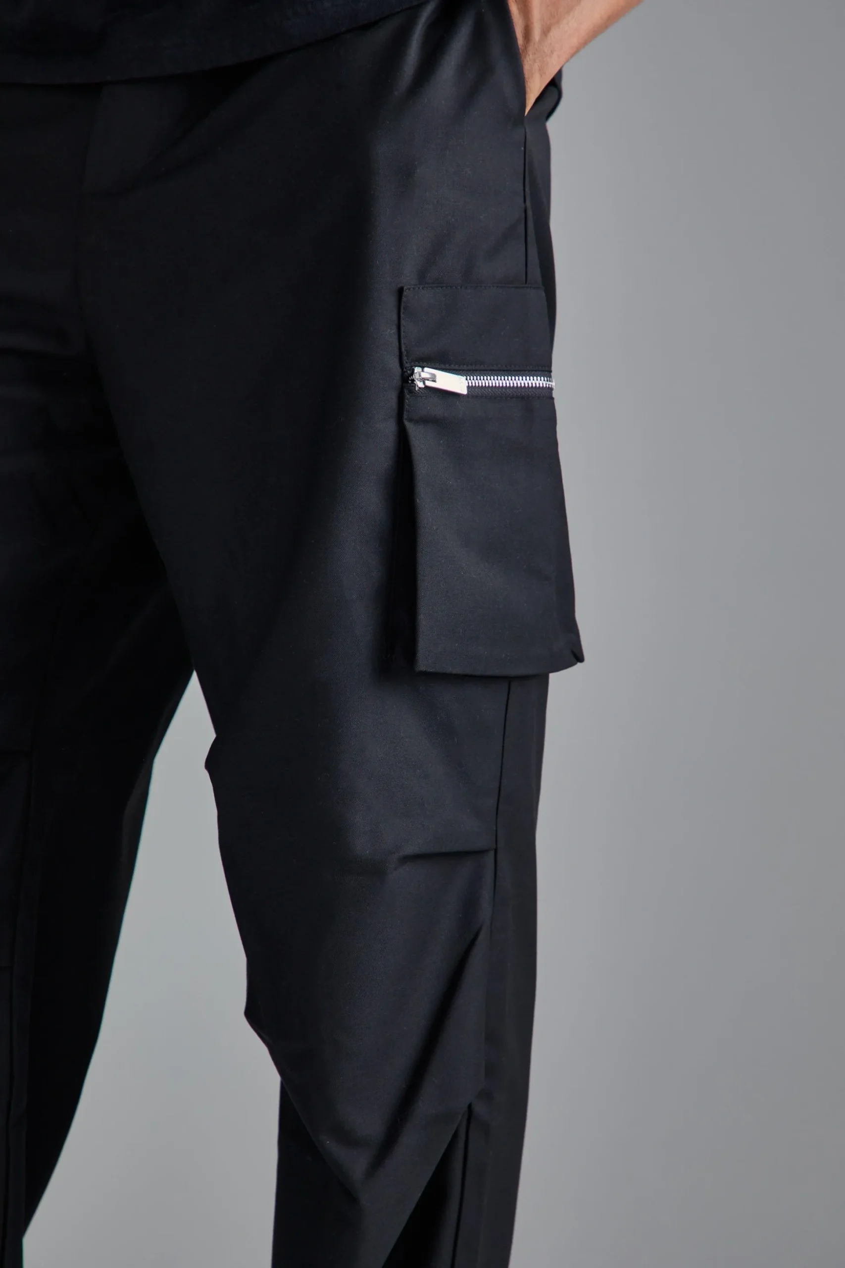 Tailored Cargo Zip Pocket Trousers | BoohooMAN UK