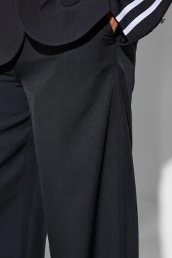 Tailored Pleat Front Wide Leg Trousers | BoohooMAN UK