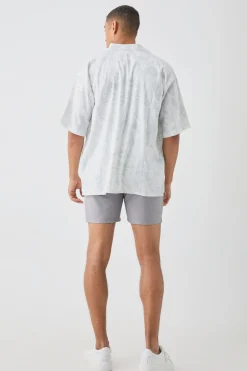 Tailored Slim Fit Fixed Waist Stretch Shorts In Grey | BoohooMAN UK