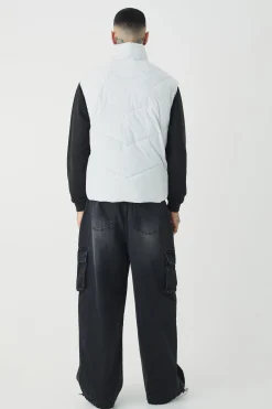 Tall Abstract Quilted Funnel Neck Gilet In Light Grey | BoohooMAN UK