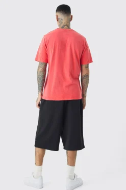 Tall Coca Cola License Print T-shirt In Red | BoohooMAN UK