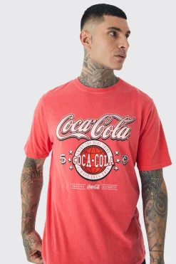 Tall Coca Cola License Print T-shirt In Red | BoohooMAN UK
