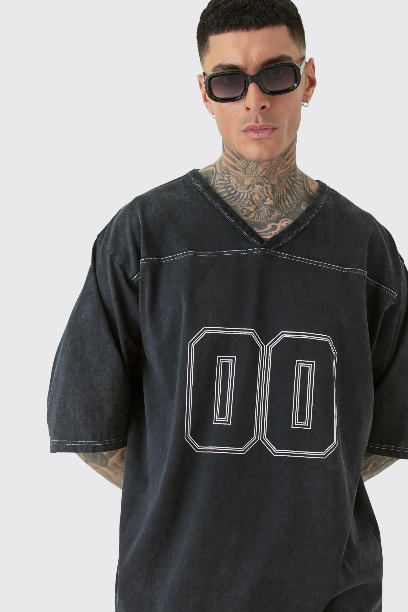 Tall Contrast Stitch Varsity T-shirt & Short Set | BoohooMAN UK