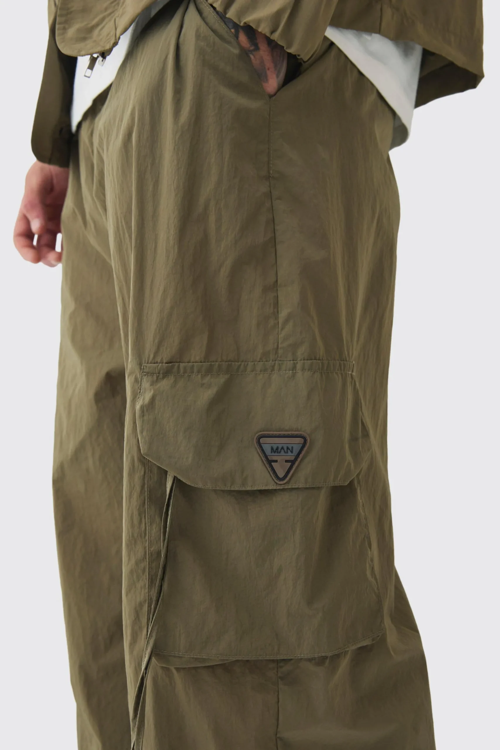 Tall Crinkle Nylon Cargo Parachute Trousers In Khaki | BoohooMAN UK