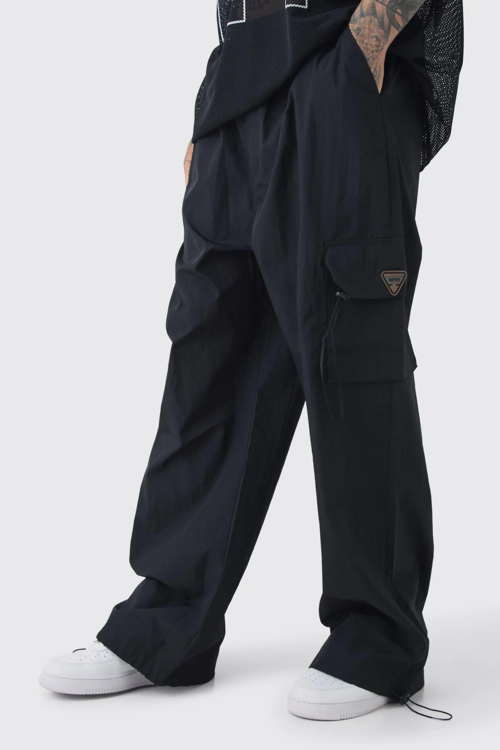 Tall Crinkle Nylon Cargo Parachute Trousers In Black | BoohooMAN UK