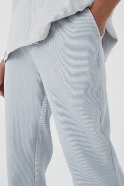 Tall Elastic Waist Tapered Fit Pleated Trouser | BoohooMAN UK
