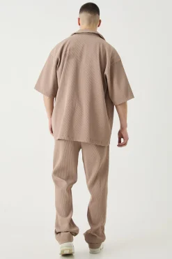 Tall Elasticated Waist Slim Flare Stacked Pleated Trouser | BoohooMAN UK
