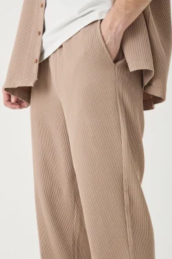 Tall Elasticated Waist Slim Flare Stacked Pleated Trouser | BoohooMAN UK