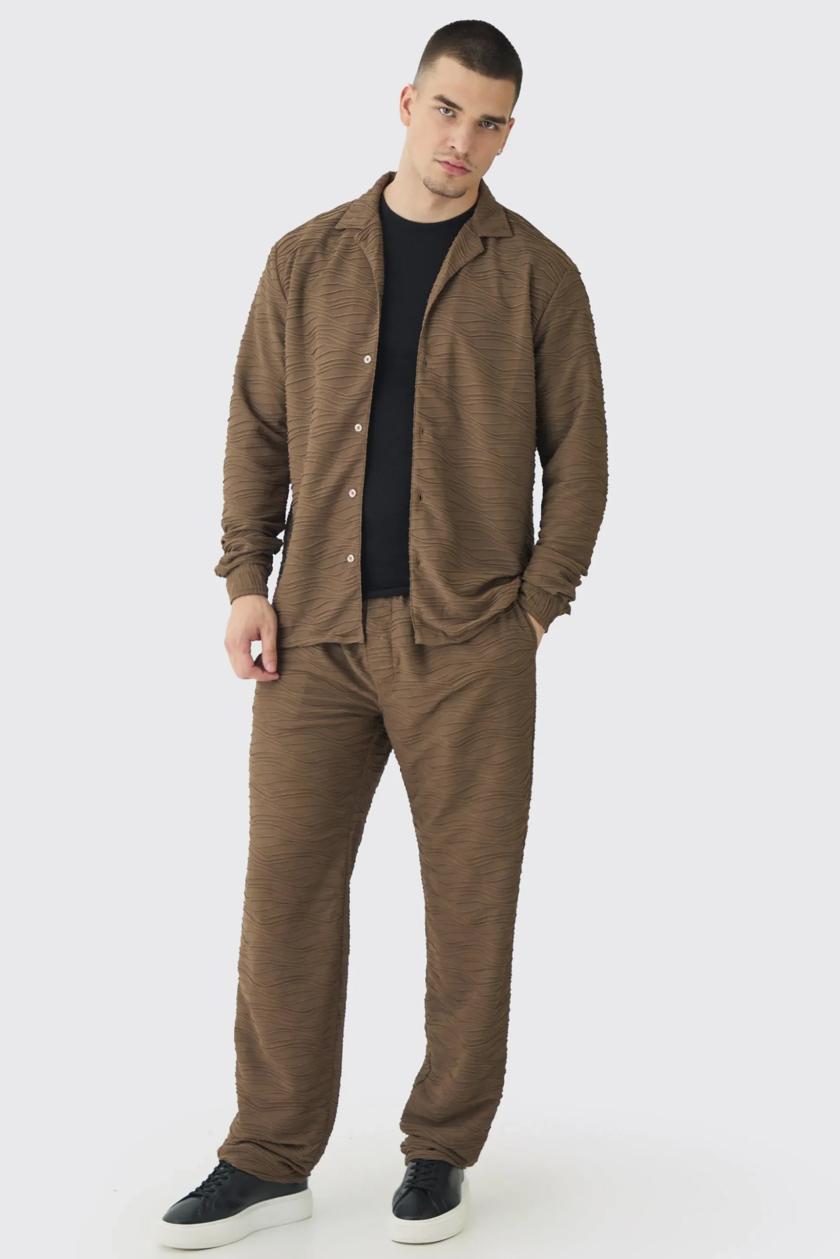Tall Elevated Pleated Shirt And Straight Fit Trouser Set In Mocha | BoohooMAN UK