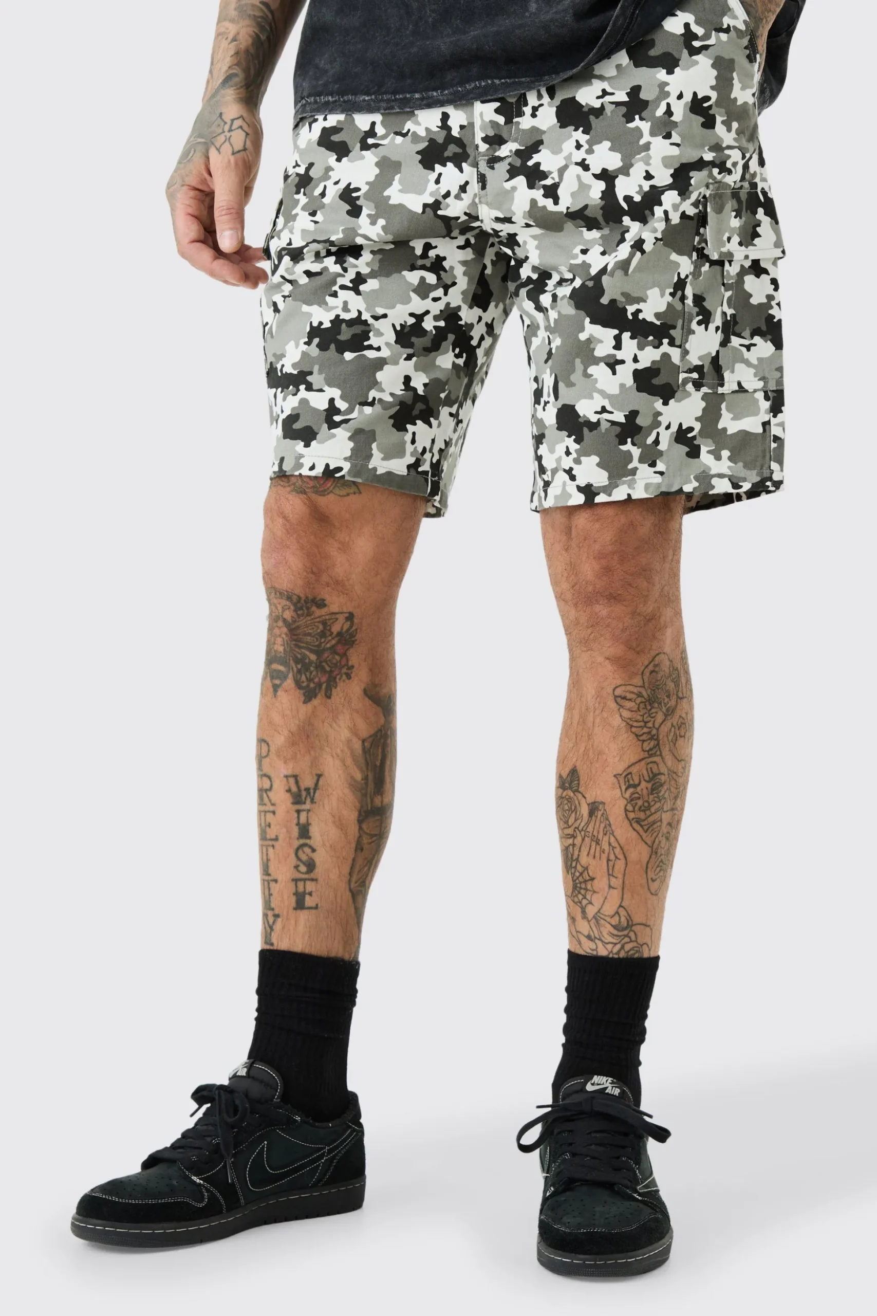 Tall Fixed Waist Camo Twill Cargo Short | BoohooMAN UK