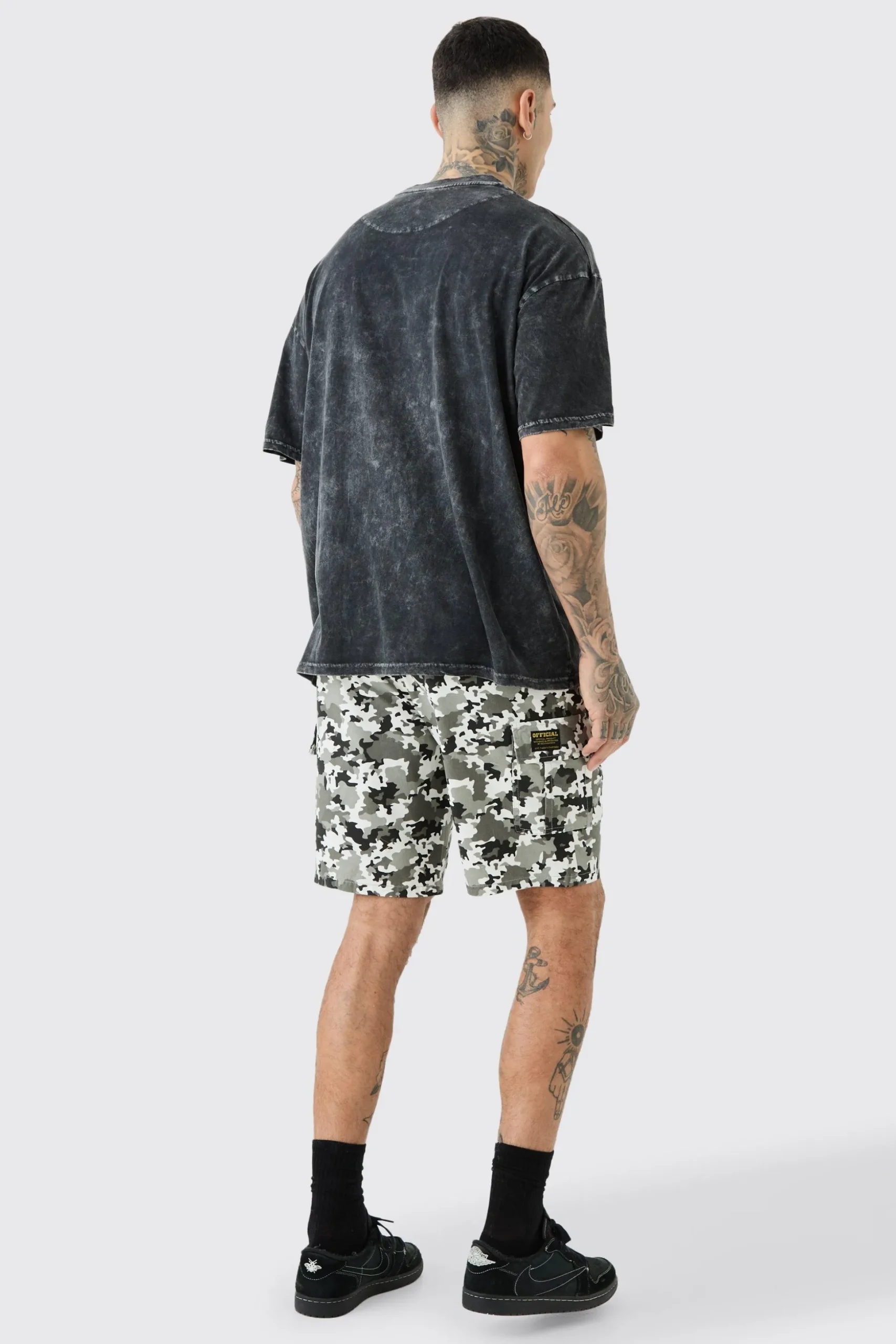 Tall Fixed Waist Camo Twill Cargo Short | BoohooMAN UK