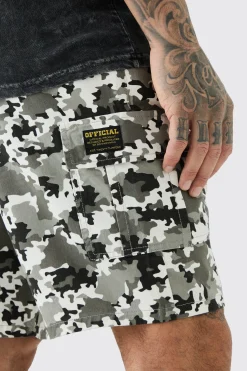 Tall Fixed Waist Camo Twill Cargo Short | BoohooMAN UK