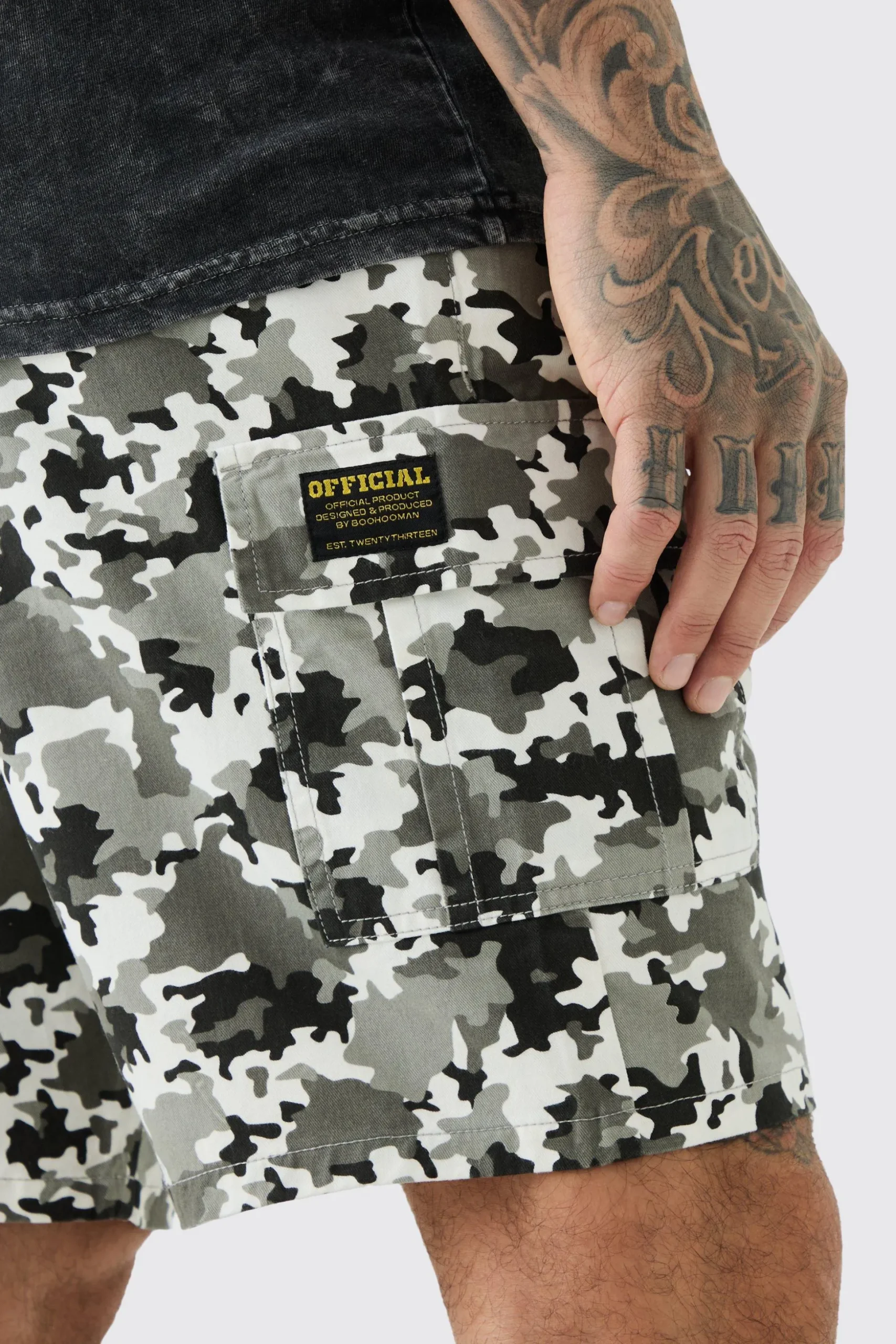 Tall Fixed Waist Camo Twill Cargo Short | BoohooMAN UK