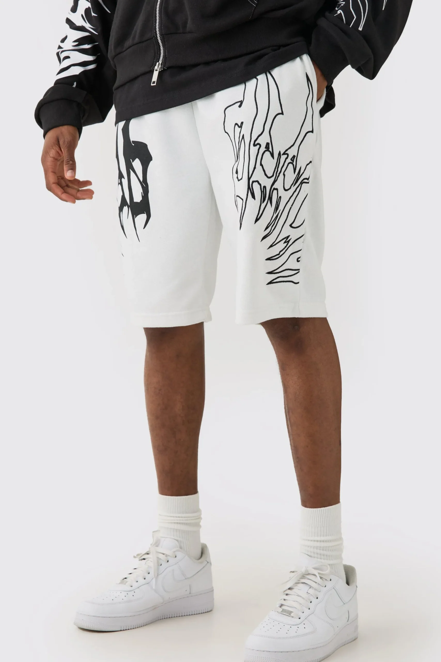 Tall Loose Fit Embroidery Shorts | BoohooMAN UK